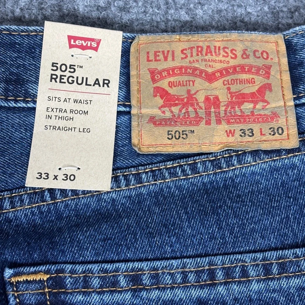 Levis 505 Regular Fit Straight Leg Jeans Dark Wash Blue Denim Mens 33x30 NWT